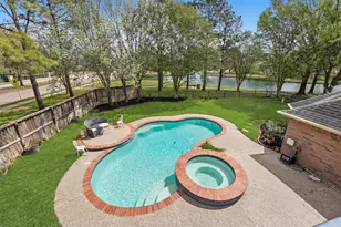 16018 Lower Lake Dr, Cypress, TX 77433 - Photo 28