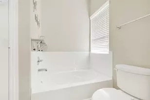 4811 Seaside Sparrow Ln, Baytown, TX 77521 - Photo 12