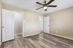 16218 Bunker Ridge Rd, Houston, TX 77053 - Photo 36
