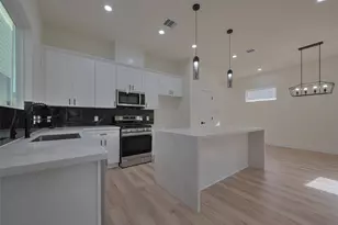 2422 Dalview St, Houston, TX 77091 - Photo 8