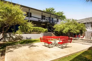 2101 Burton Dr, Austin, TX 78741 - Photo 10