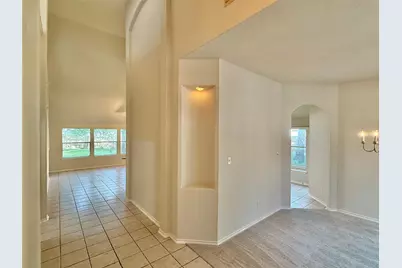 110 S Merryweather Circle, The Woodlands, TX 77384 - Photo 10