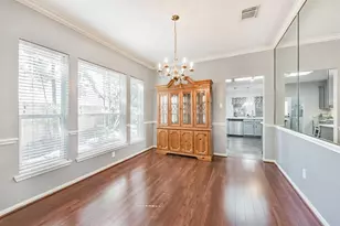 12902 Chalfield Cir, Houston, TX 77044 - Photo 24