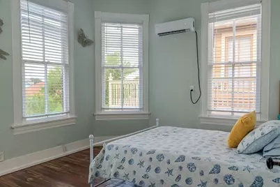 2520 Avenue P 1/2, Galveston, TX 77550 - Photo 26