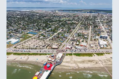 2520 Avenue P 1/2, Galveston, TX 77550 - Photo 38