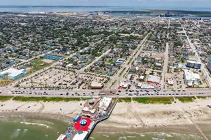 2520 Ave P 1/2, Galveston, TX 77550 - Photo 38