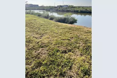 278 Seaview Street, Sargent, TX 77414 - Photo 2
