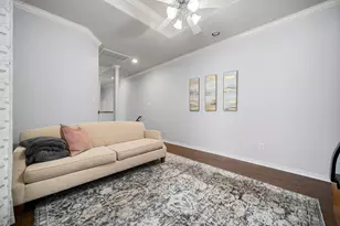 6309 Mapleridge St, Houston, TX 77081 - Photo 10