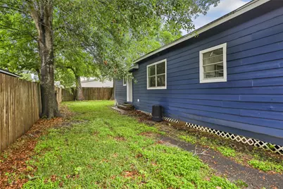2605 Cornell Street, Liberty, TX 77575 - Photo 4