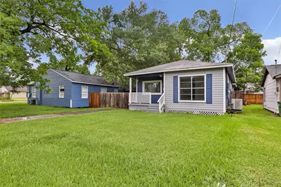 2605 Cornell Street, Liberty, TX 77575 - Photo 2