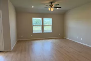 1000 Legrand St, Brenham, TX 77833 - Photo 4