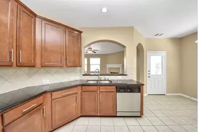 704 Harvard Pointe Drive, League City, TX 77573 - Photo 10