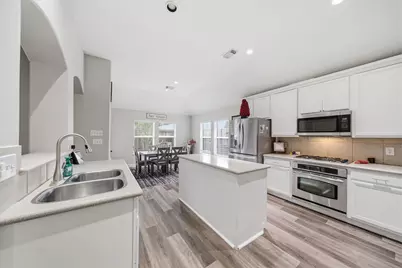 5315 Silver Oak Drive, Pasadena, TX 77505 - Photo 2