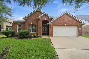 5315 Silver Oak Dr, Pasadena, TX 77505 - Photo 1