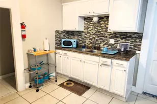 2605 Avenue Q, Galveston, TX 77550 - Photo 16