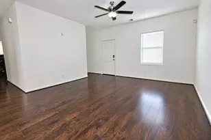 1045 Spindletree Ln, Brookshire, TX 77423 - Photo 4