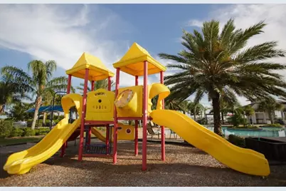 15 Half Moon, Hitchcock, TX 77563 - Photo 40