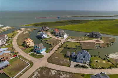 15 Half Moon, Hitchcock, TX 77563 - Photo 14