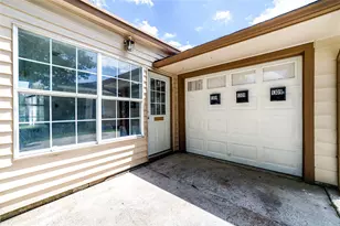 1309 Jefferson St, Baytown, TX 77520 - Photo 2