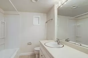 1624 Marshall St, Houston, TX 77006 - Photo 6