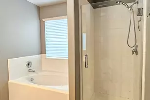 8827 Eastheimer St, Houston, TX 77064 - Photo 10