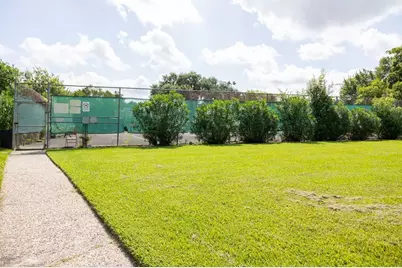 9517 Fondren Road, Houston, TX 77074 - Photo 10