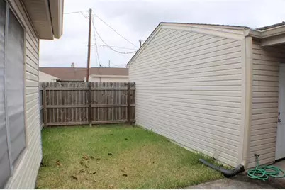 8690 Manion Drive, Beaumont, TX 77706 - Photo 22