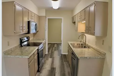8690 Manion Drive, Beaumont, TX 77706 - Photo 6