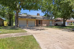 6614 Indian Lake Dr, Houston, TX 77489 - Photo 2