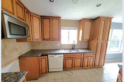 15502 Richford Drive, Friendswood, TX 77546 - Photo 4