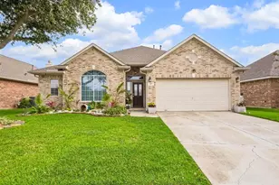 925 Autumn Brook St, Seabrook, TX 77586 - Photo 2