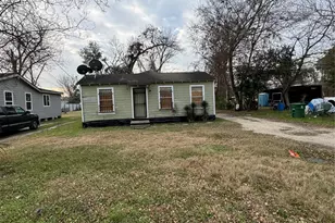 4710 Antha St, Houston, TX 77016 - Photo 2
