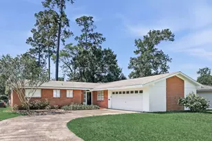 5725 Hooks Ave, Beaumont, TX 77706 - Photo 2
