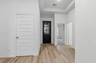 303 Landes Trl, Willis, TX 77318 - Photo 6