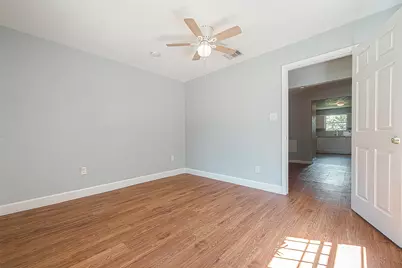 4810 Carmen Street, Houston, TX 77033 - Photo 22