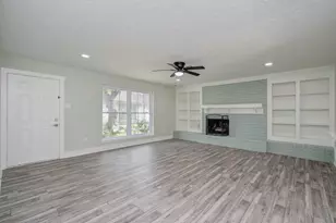 3911 Springmeadows St, Houston, TX 77080 - Photo 12