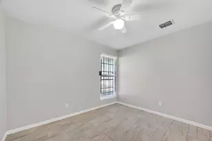 4511 Bayou Vista Dr, Houston, TX 77091 - Photo 24