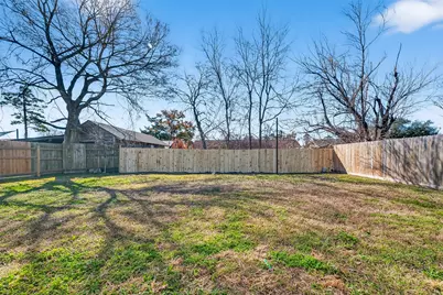 4511 Bayou Vista Drive, Houston, TX 77091 - Photo 32