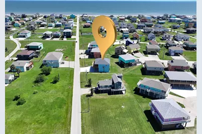 917 Westview, Crystal Beach, TX 77650 - Photo 2