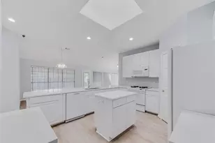 2311 Piney Woods Dr, Pearland, TX 77581 - Photo 10