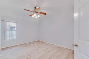 2311 Piney Woods Dr, Pearland, TX 77581 - Photo 18