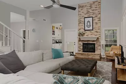 5 Indian Cedar Lane, The Woodlands, TX 77380 - Photo 8