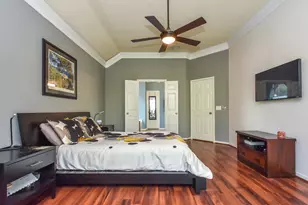 1211 Deerbrook Dr, Sugar Land, TX 77479 - Photo 18