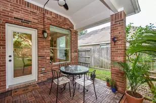 1211 Deerbrook Dr, Sugar Land, TX 77479 - Photo 28