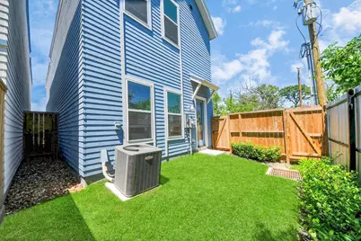 1043 Glen Avenue, Houston, TX 77088 - Photo 26