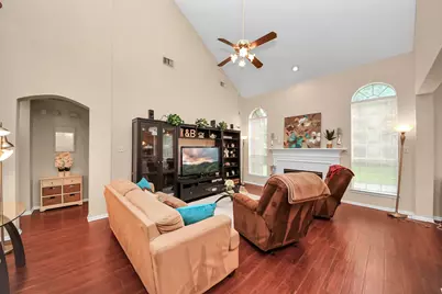 7015 Morningside Drive, Sugar Land, TX 77479 - Photo 12