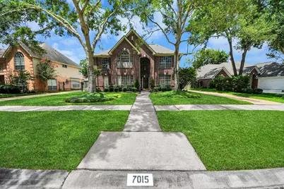 7015 Morningside Drive, Sugar Land, TX 77479 - Photo 2