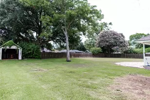 403 Leveridge, East Bernard, TX 77435 - Photo 4