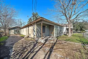 128 Kress St, Houston, TX 77020 - Photo 1