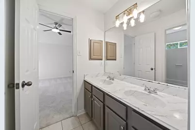 51 N Scribewood Circle, The Woodlands, TX 77382 - Photo 36